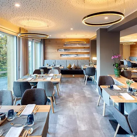 Kühberg Hotel 4*